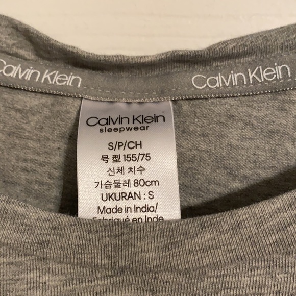 Calvin Klein Sleepwear Set - Picture 2 of 5